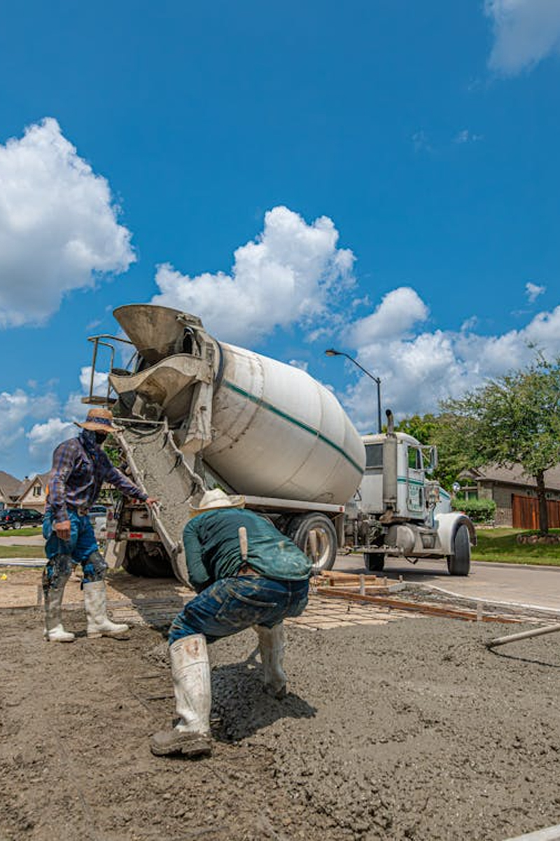 2-Car Garage to Living Suite